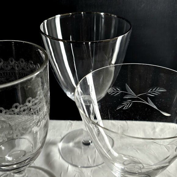 Mismatched Wine Cocktail Glasses set/4 vtg mixed silver rim etch glassware party - Picture 5 of 10